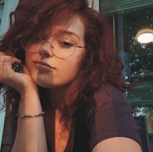 Meet your Posher, Izzy